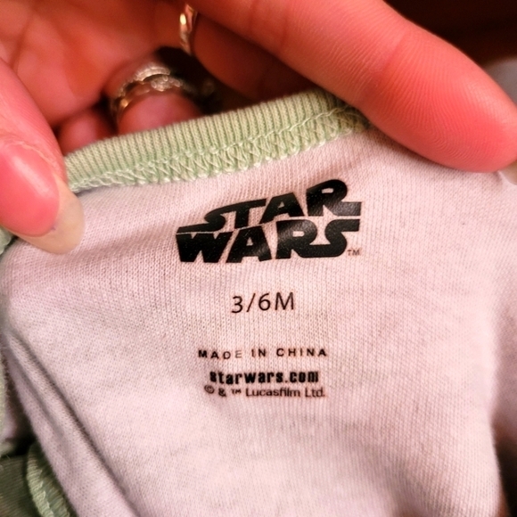 STAR WARS 2 Yoda onsies. Size 3-6 months. Both 9 or 5ea. EXCELLENT CONDITION! - Picture 5 of 5